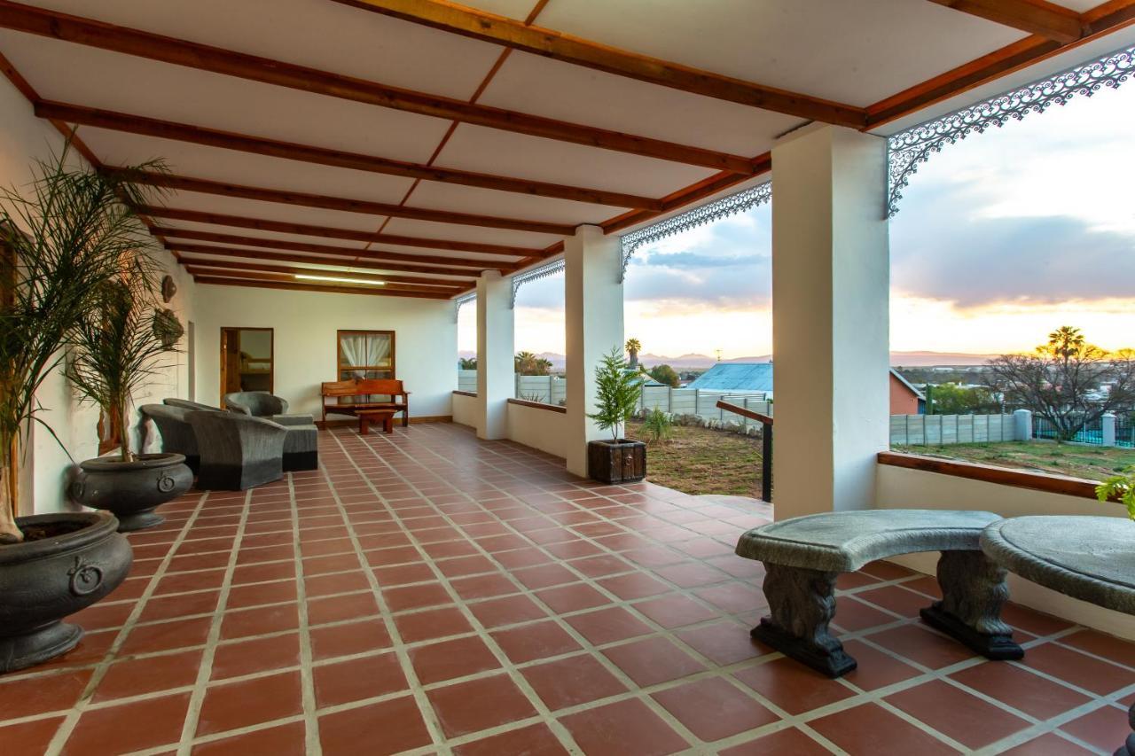 Ravenscliff White House Villa Oudtshoorn Ngoại thất bức ảnh