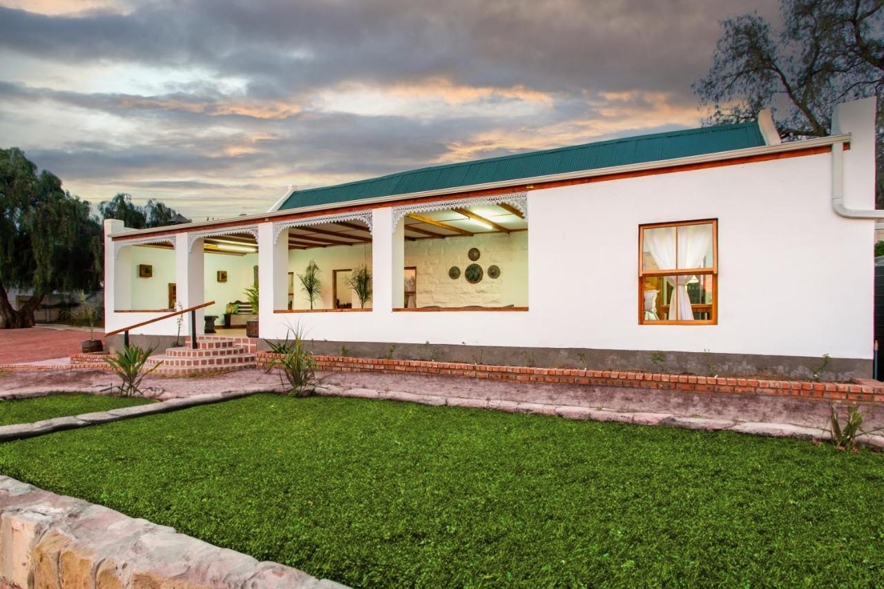 Ravenscliff White House Villa Oudtshoorn Ngoại thất bức ảnh